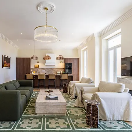 69 Picaud - Charming 3-bed With Sea View Balcony And Parking * Cannes