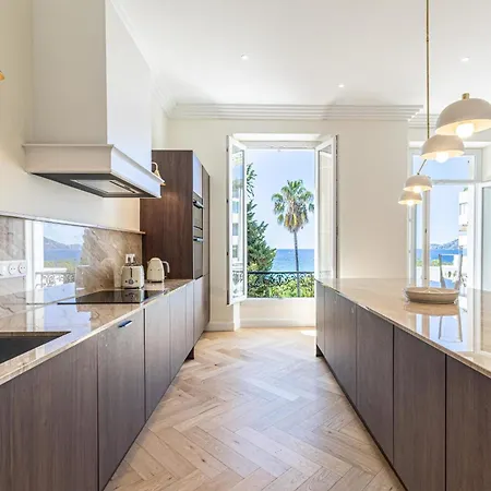 69 Picaud - Charming 3-bed With Sea View Balcony And Parking كان