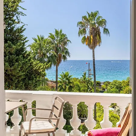 69 Picaud - Charming 3-bed With Sea View Balcony And Parking *