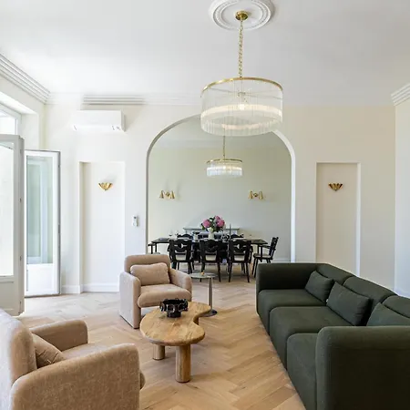 69 Picaud - Charming 3-bed With Sea View Balcony And Parking شقة كان