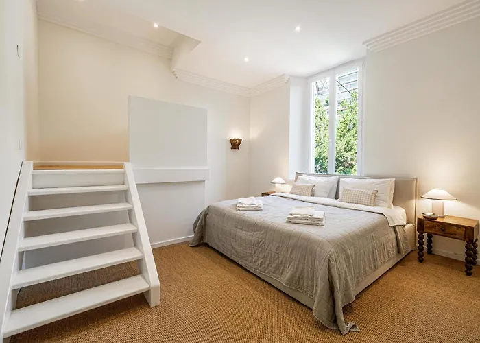 アパート 69 Picaud - Charming 3-bed With Sea View Balcony And Parking カンヌ