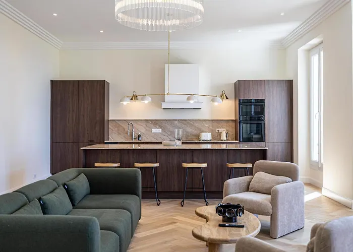 69 Picaud - Charming 3-bed With Sea View Balcony And Parking アパート *