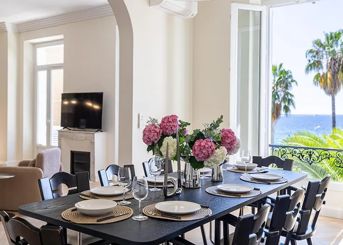 69 Picaud - Charming 3-bed With Sea View Balcony And Parking アパート