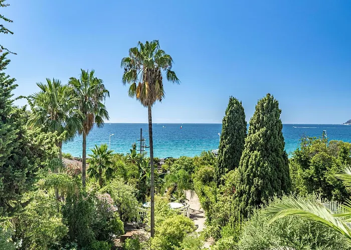 69 Picaud - Charming 3-bed With Sea View Balcony And Parking カンヌ